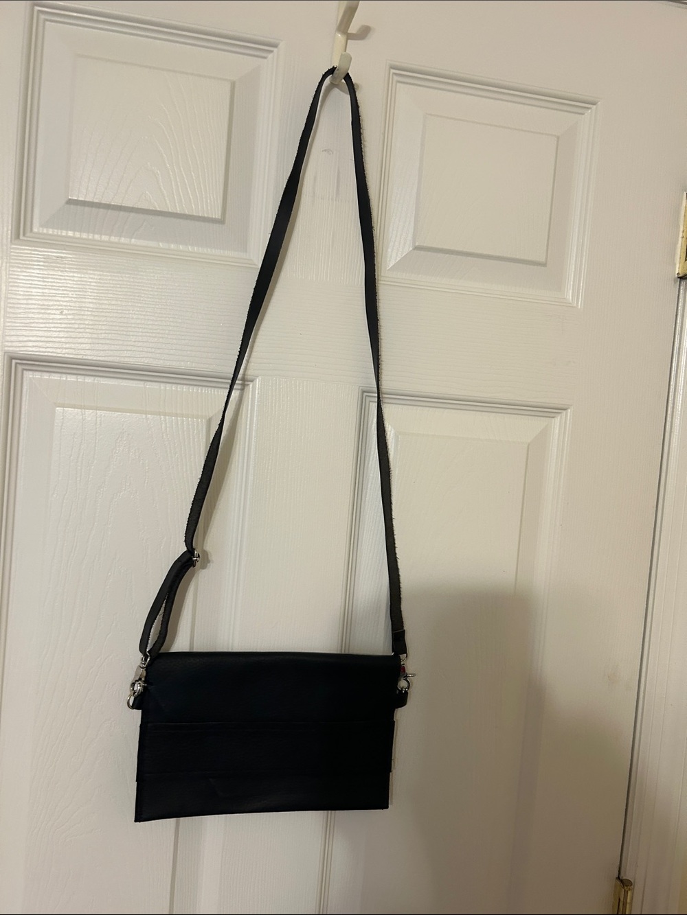 Classic Black Crossbody Bag with Adjustable Strap